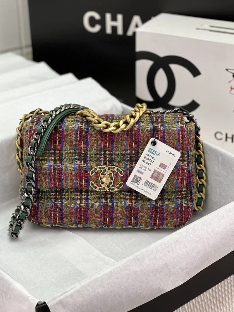 Chanel 19 Bags Lightweight 55558