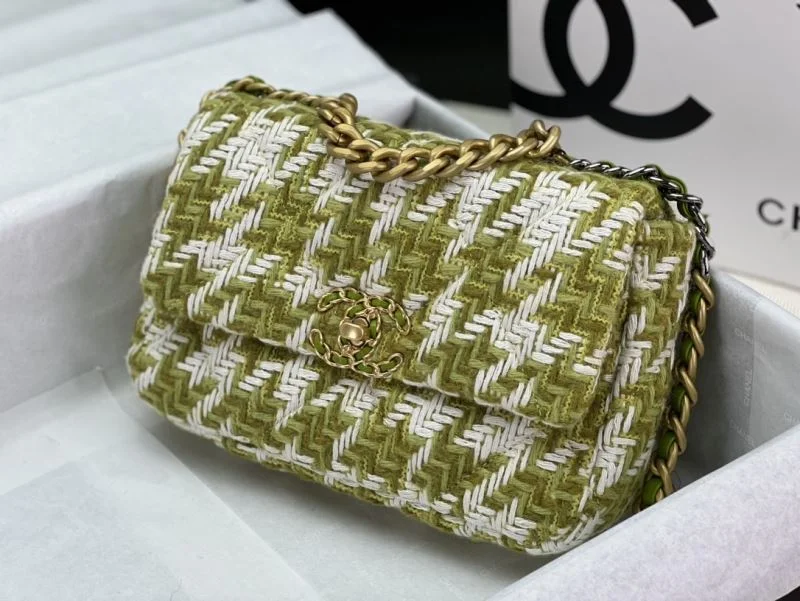 Chanel 19 Bags Modern 55548