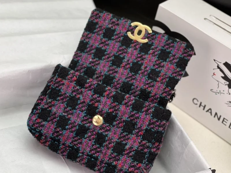 Chanel 19 Bags Bright 55554