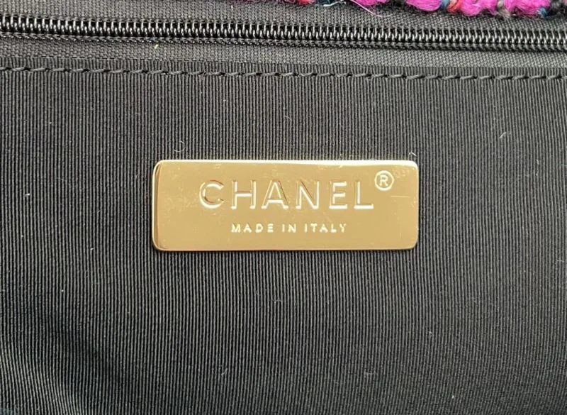 Chanel 19 Bags Bright 55554