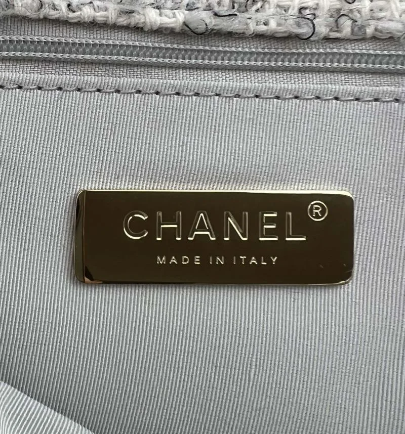 Chanel 19 Bags Effortless 55555