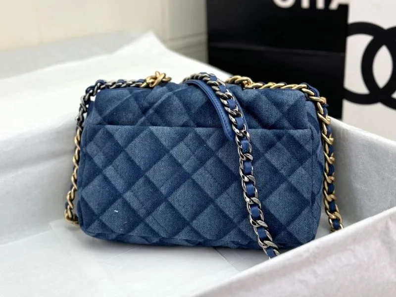 Chanel 19 Bags Sophisticated 55620