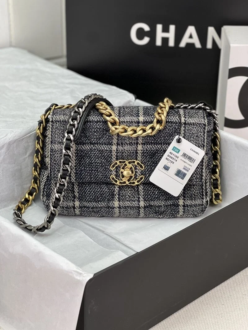 Chanel 19 Bags ModernLook 55547