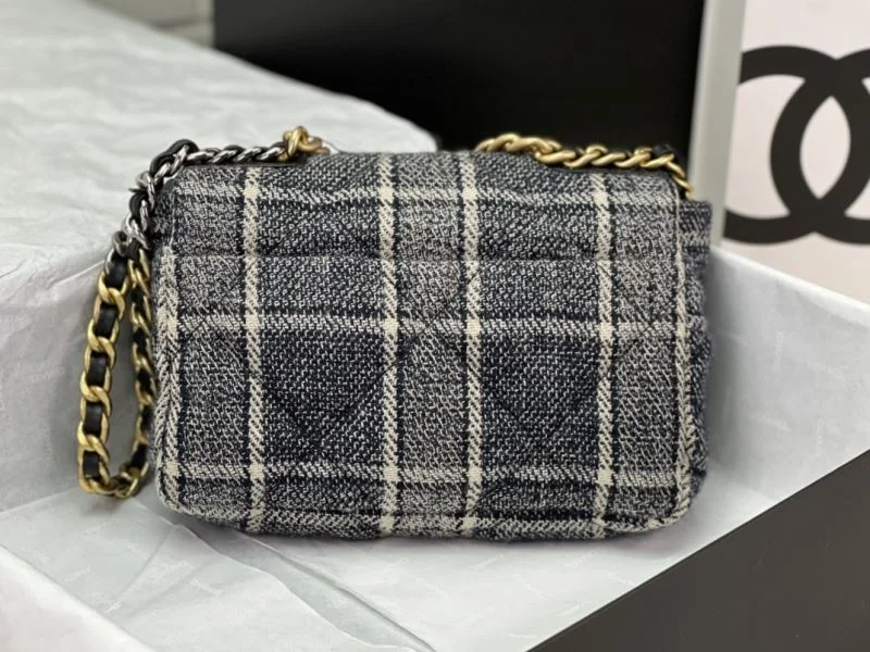 Chanel 19 Bags ModernLook 55547