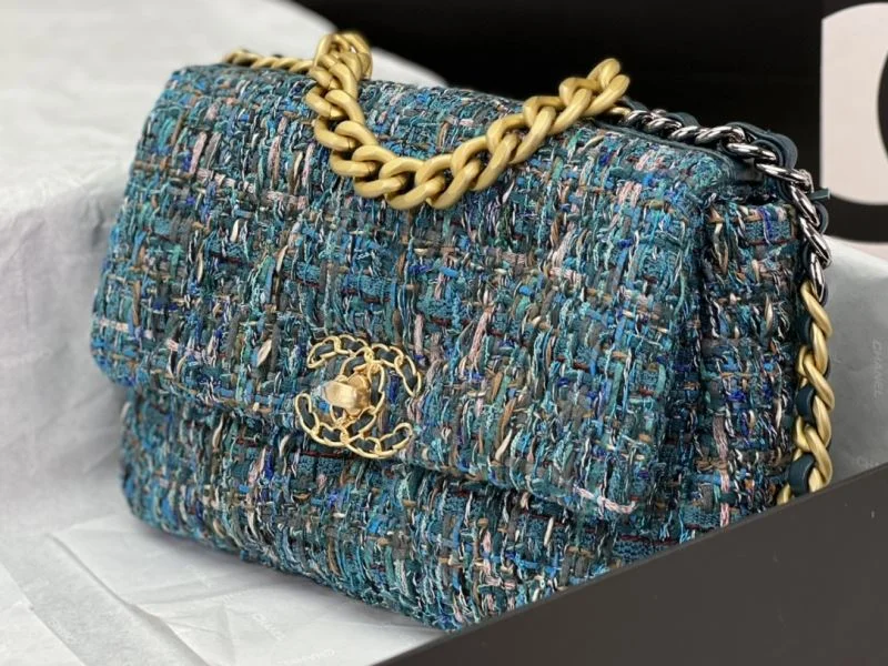 ZipUp Chanel 19 Bags 55550