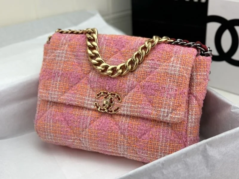 Chanel 19 Bags Unique 55540