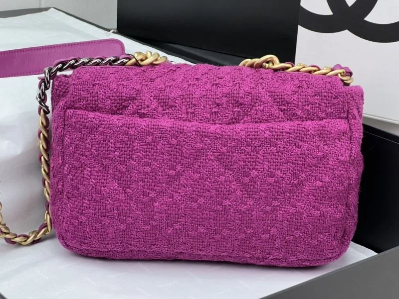 Vibrant Chanel 19 Bags 55535