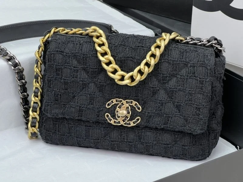 Unique Chanel 19 Bags 55529