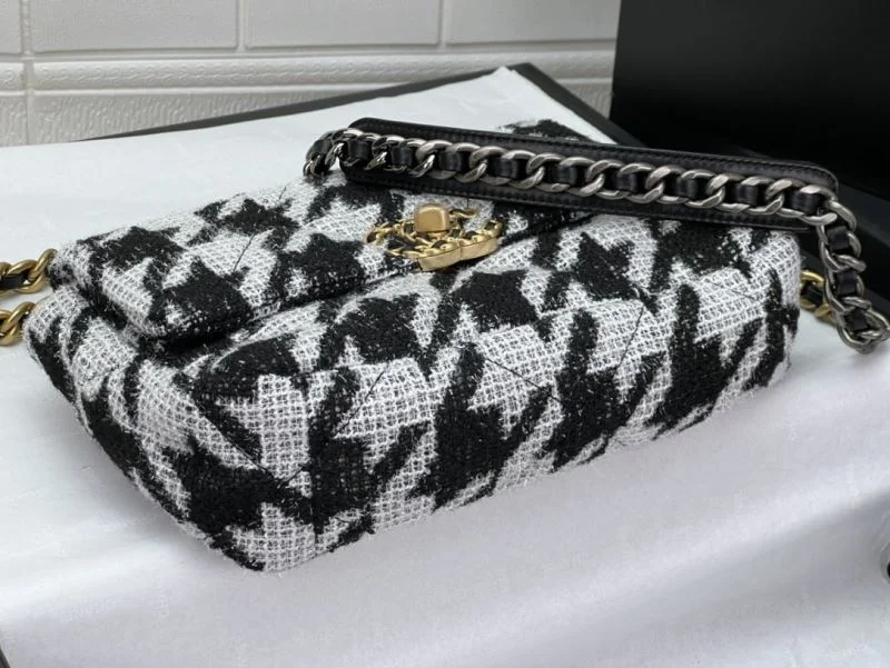 Efficient Chanel 19 Bags 55527
