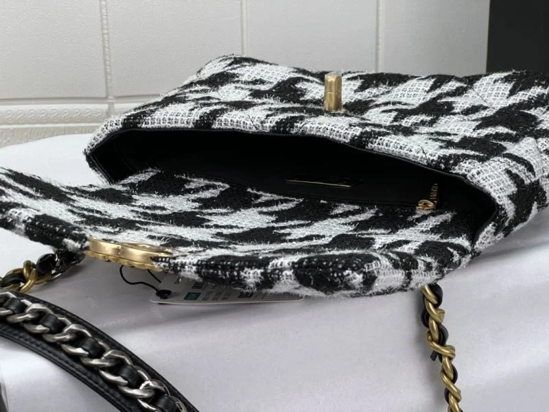 Efficient Chanel 19 Bags 55527