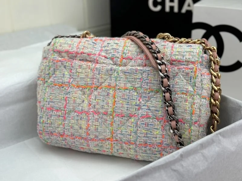 Chanel 19 Bags Attractive 55516