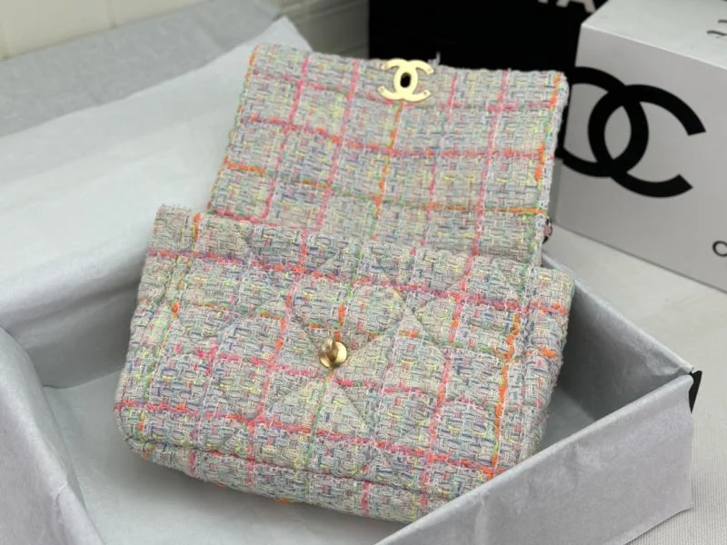 Chanel 19 Bags Attractive 55516
