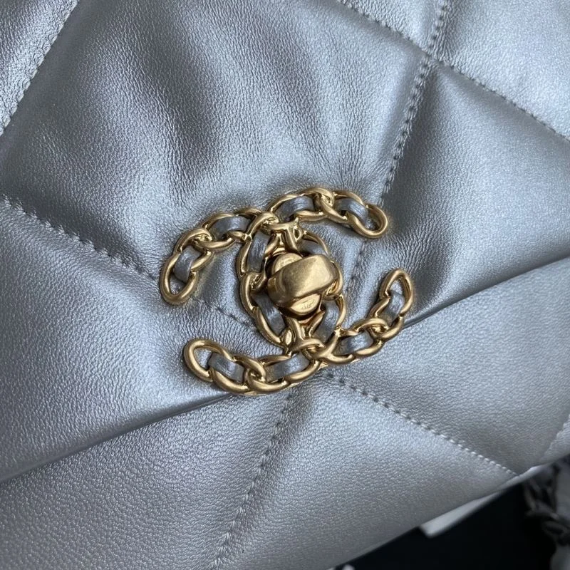 Breathable Chanel 19 Bags 55526