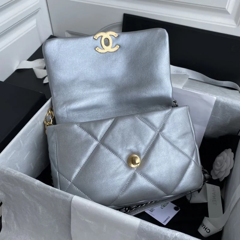 Breathable Chanel 19 Bags 55526