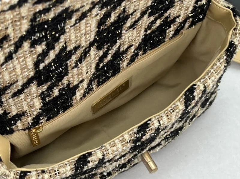 Chanel 19 Bags Sporty 55589