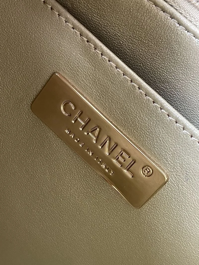 TechFriendly Chanel Backpacks 55510