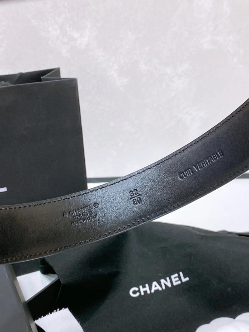 Vibrant Chanel Belts 284335