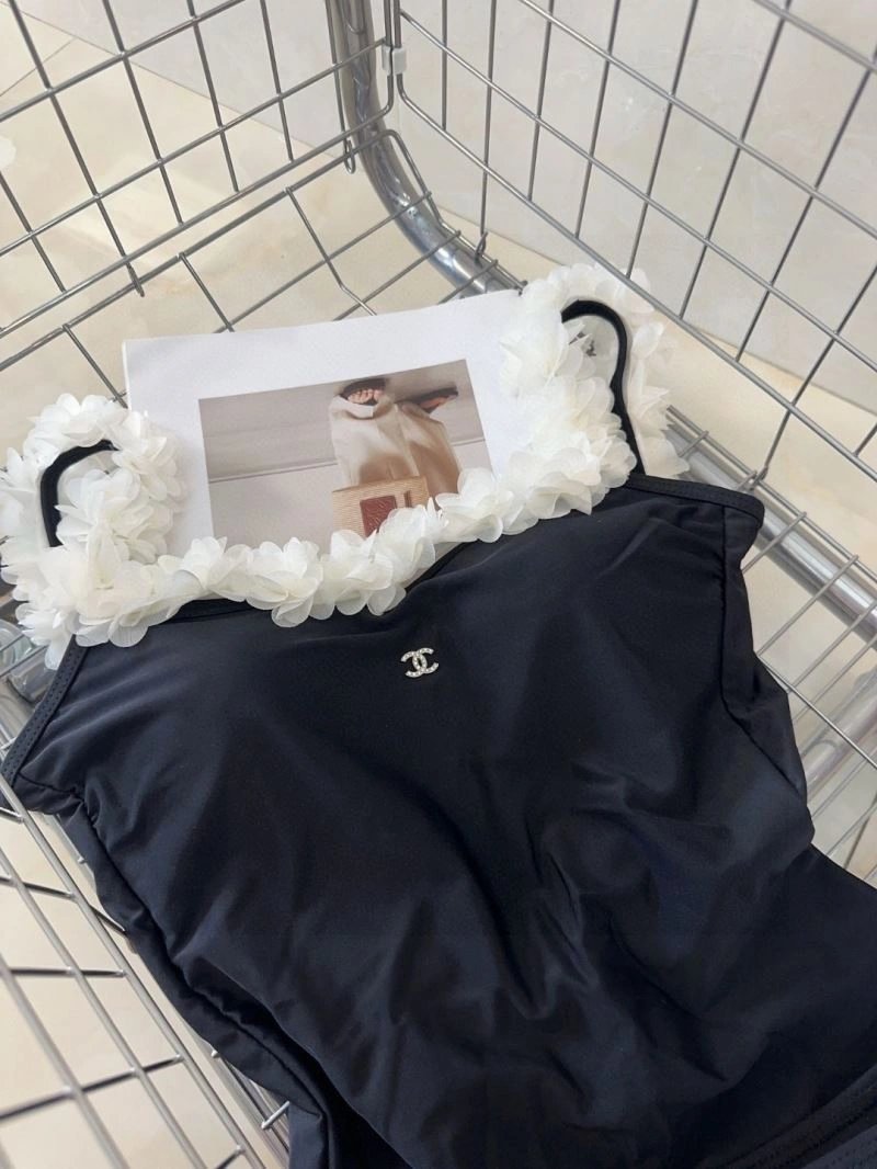 Unisex Chanel Bikins 255960