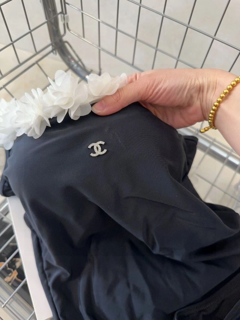 Unisex Chanel Bikins 255960
