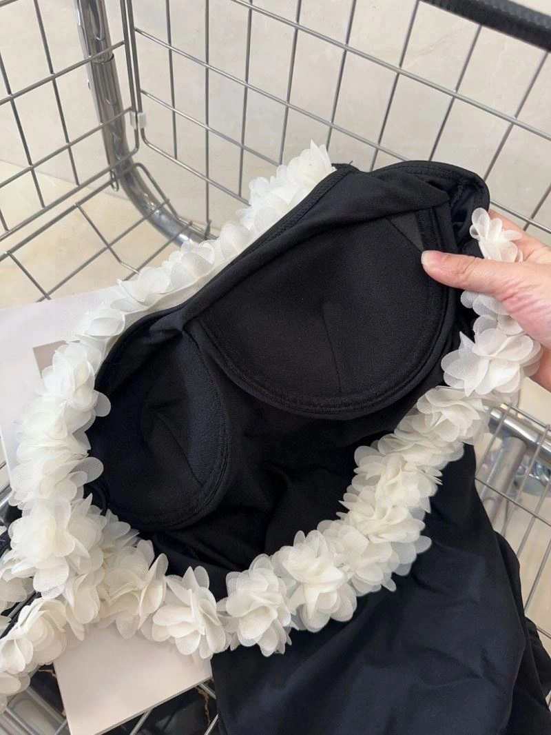 Unisex Chanel Bikins 255960