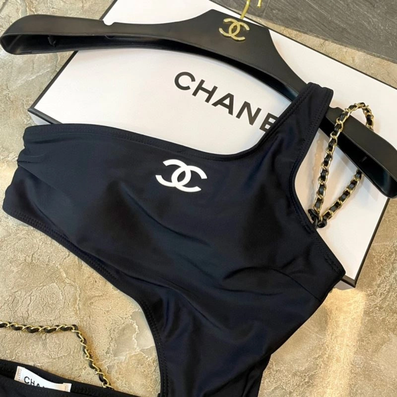 Snug Chanel Bikins 255964