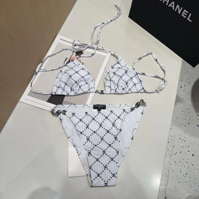 Compact Chanel Bikins 255929