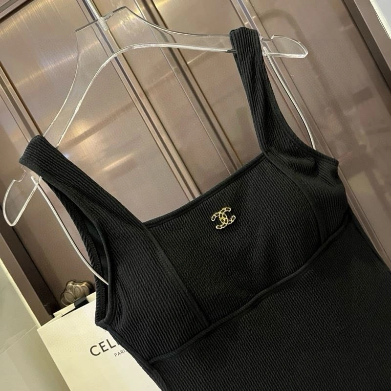 Snug Chanel Bikins 256327