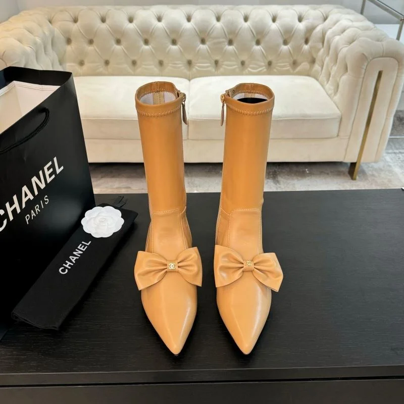RelaxedFit Chanel Boots 18371