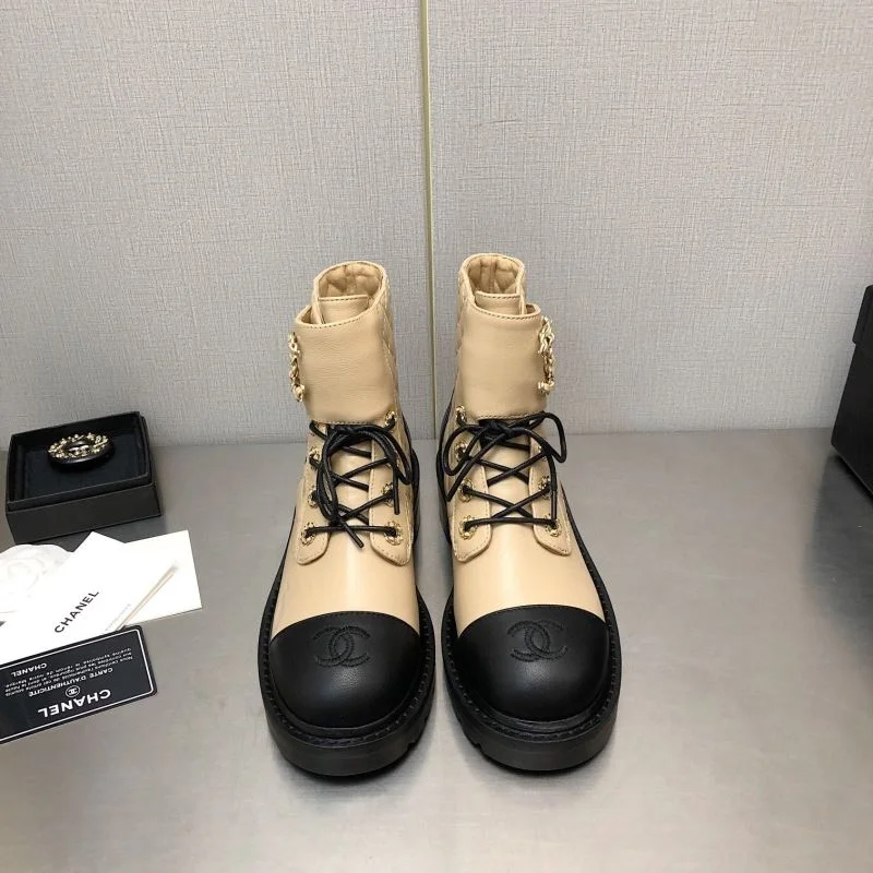 Unisex Chanel Boots 18357