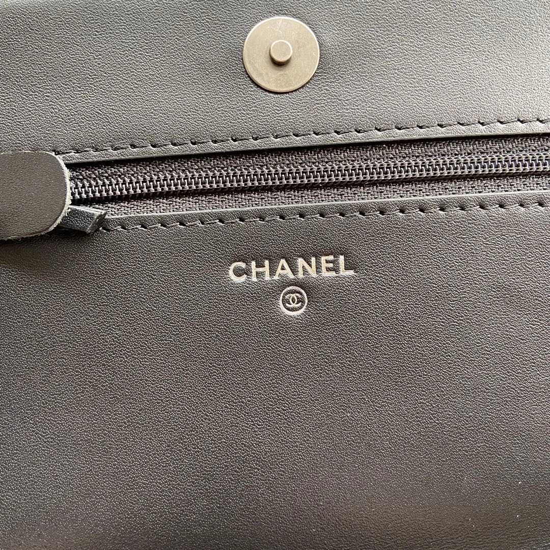Breathable Chanel Boy Series Bags 56647