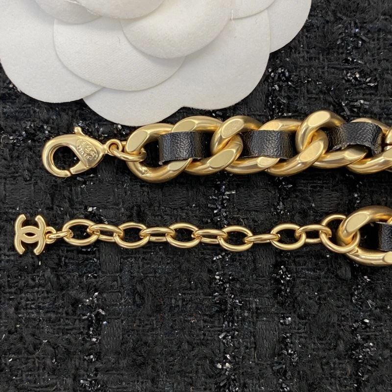 Chanel Bracelets Sleek 231421