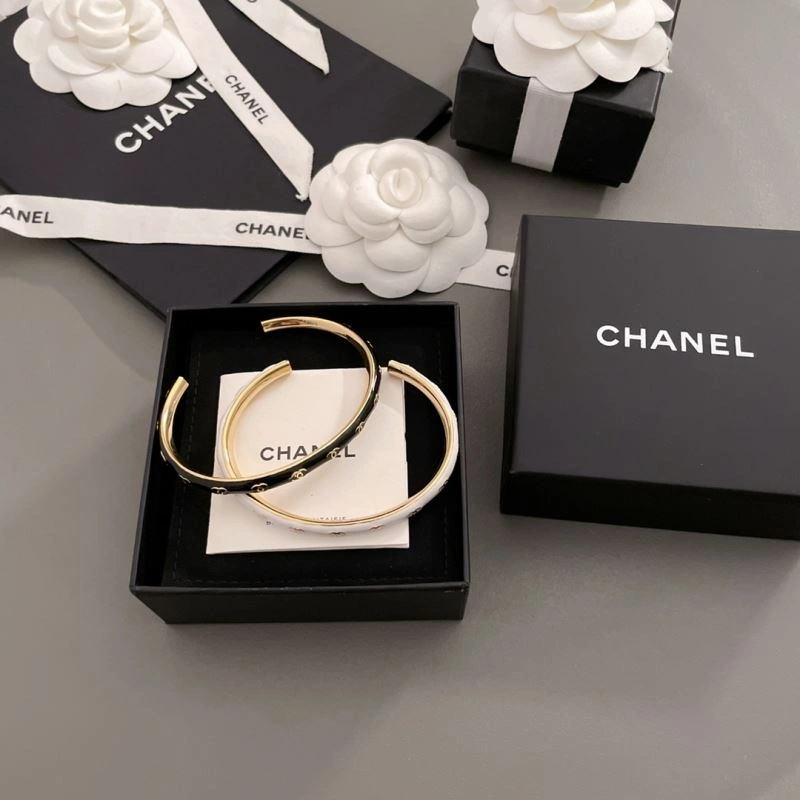 Chanel Bracelets Colorful 231409