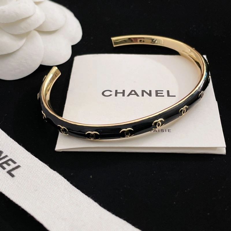 Chanel Bracelets Colorful 231409