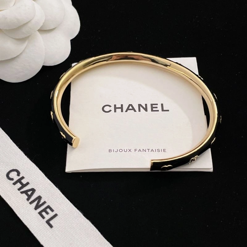 Chanel Bracelets Colorful 231409