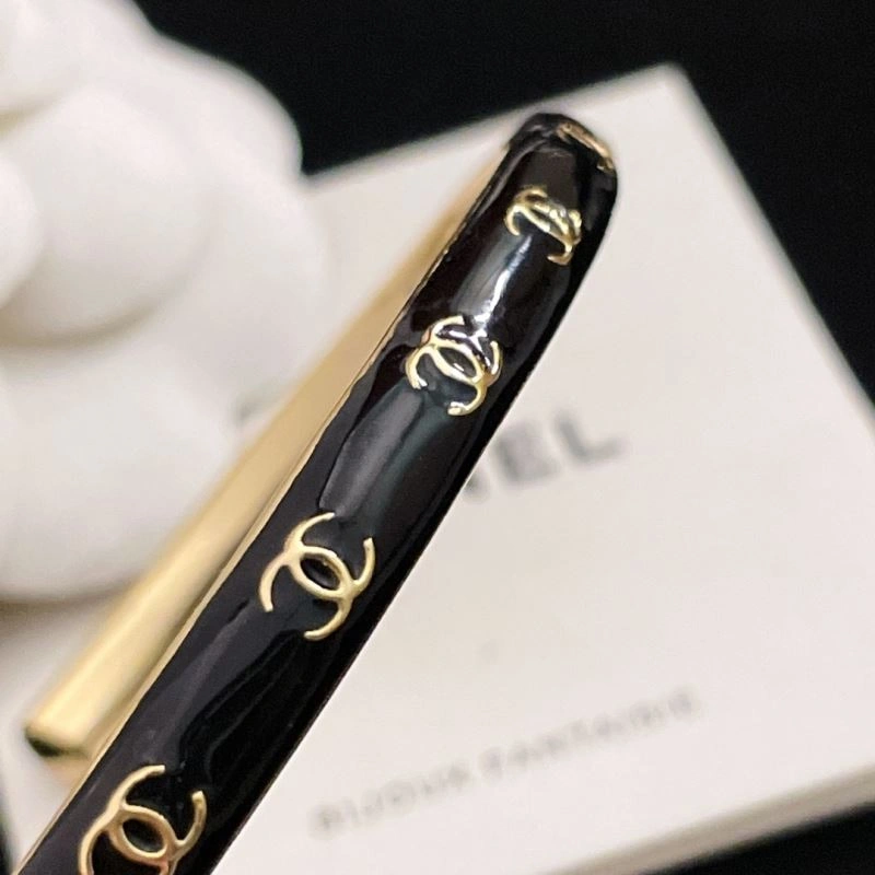 Chanel Bracelets Colorful 231409