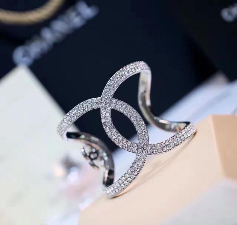 Breathable Chanel Bracelets 231391