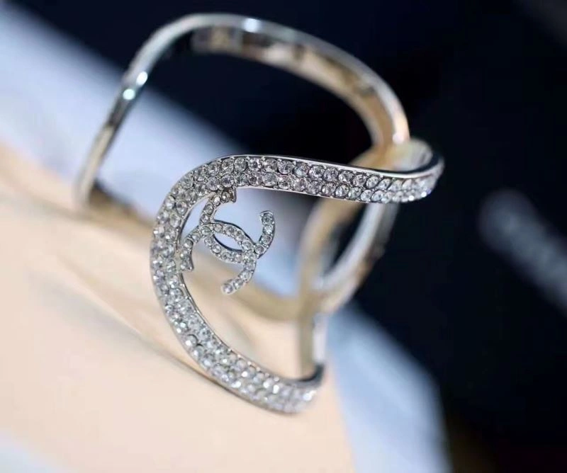 Breathable Chanel Bracelets 231391