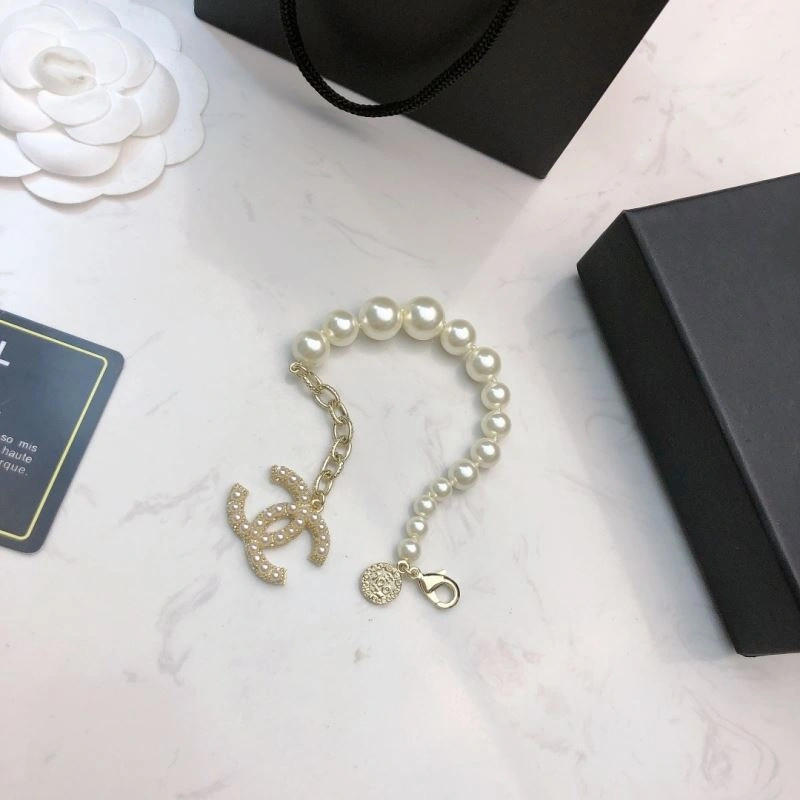 Chanel Bracelets Refined 231393