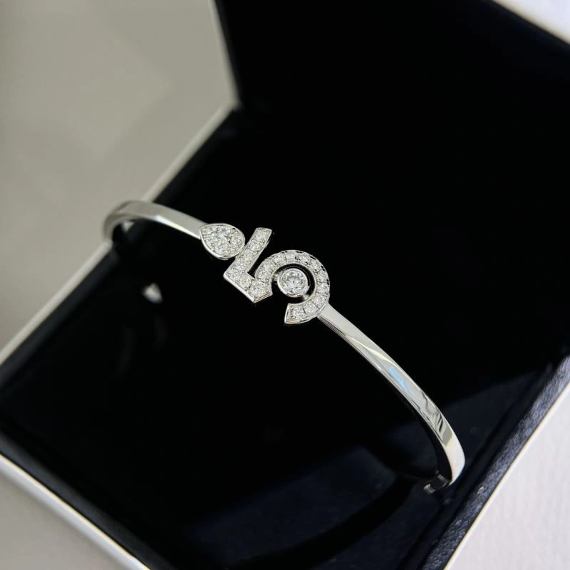 Comfortable Chanel Bracelets 231498