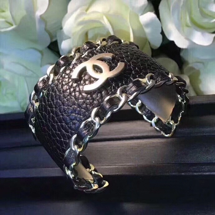 Sporty Chanel Bracelets 231383