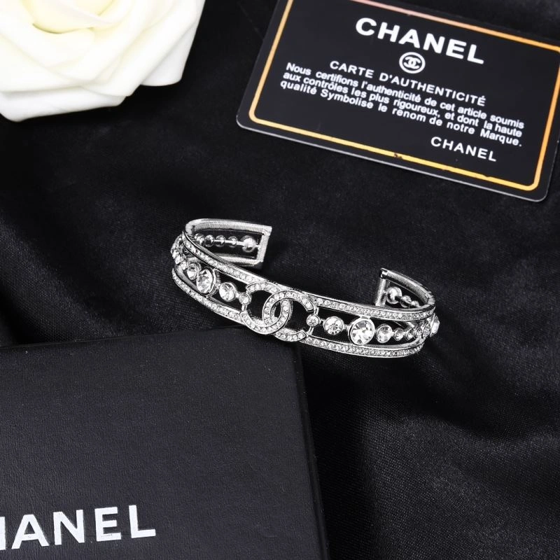 Durable Chanel Bracelets 231379