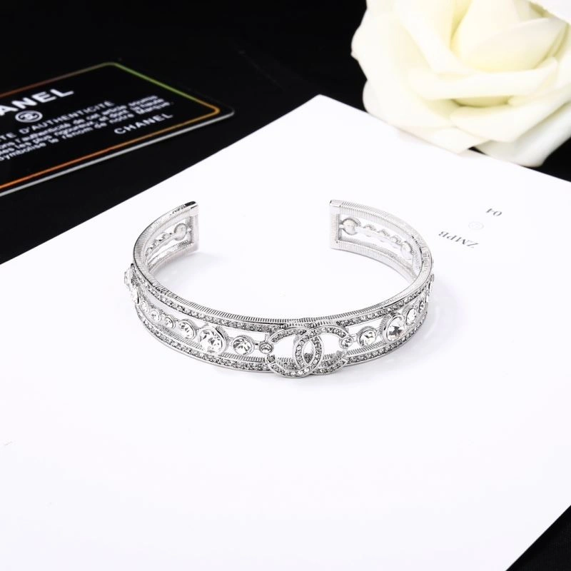 Durable Chanel Bracelets 231379