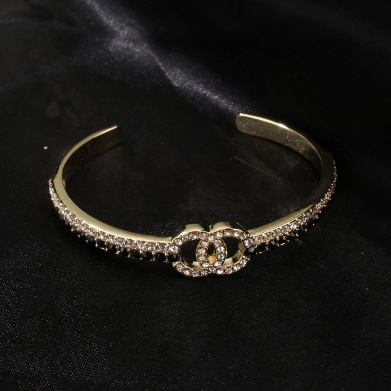 Durable Chanel Bracelets 231394