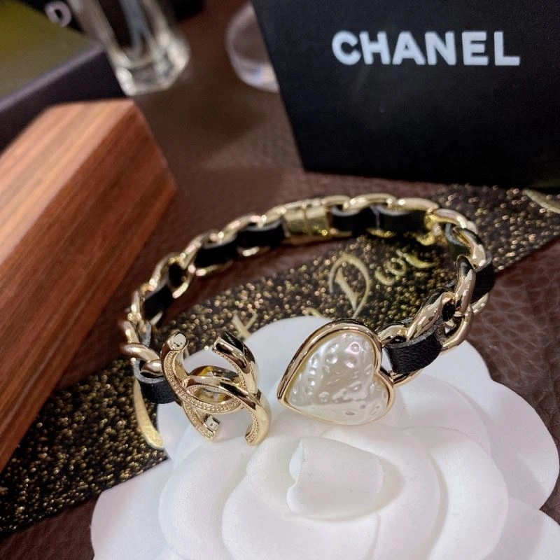 Chanel Bracelets Minimalist 230838
