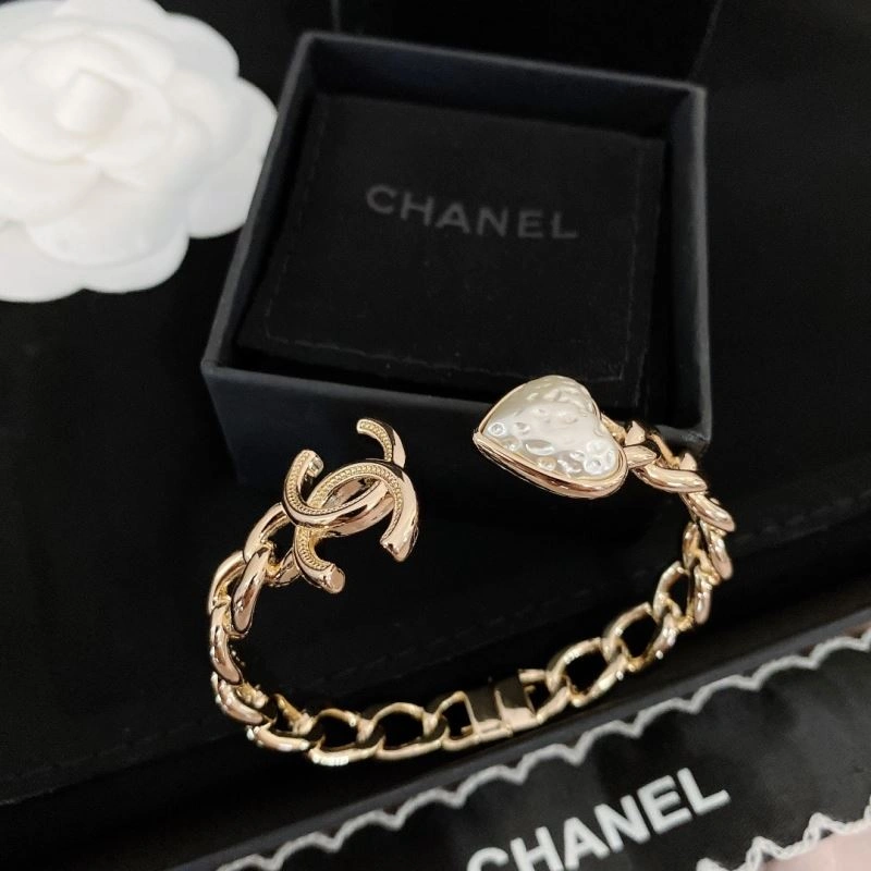 Chanel Bracelets OnTrend 230837