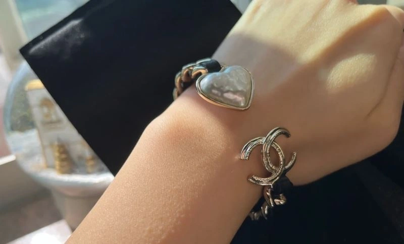 Chanel Bracelets Chic 230878