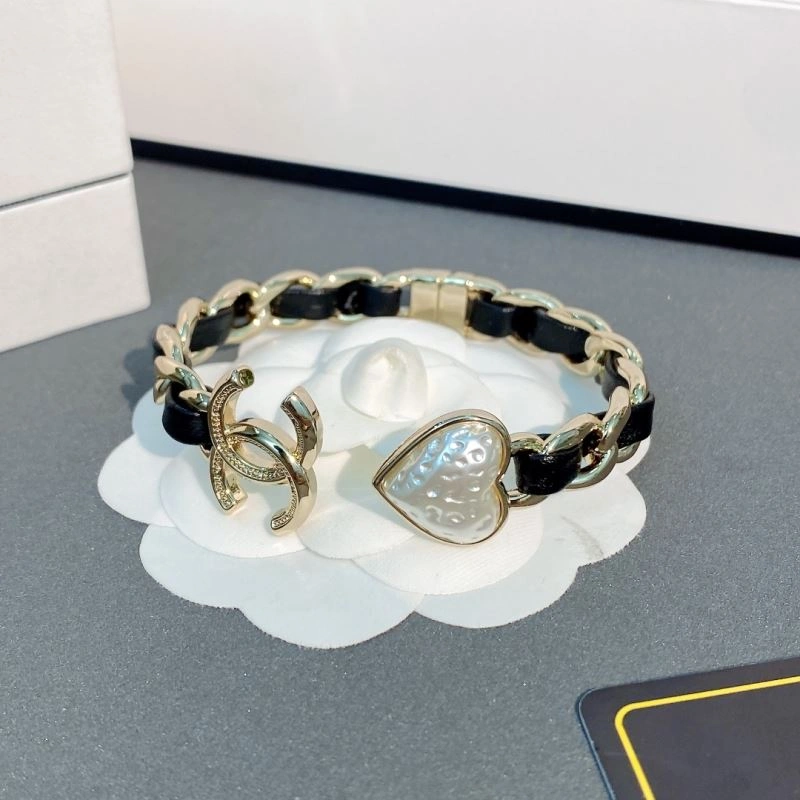 Chanel Bracelets Chic 230878