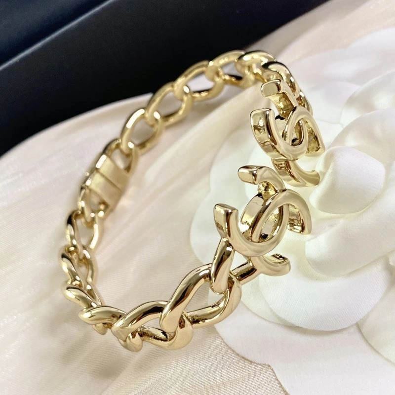 Chanel Bracelets Durable 230834