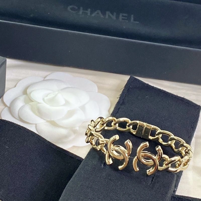 Chanel Bracelets Durable 230834