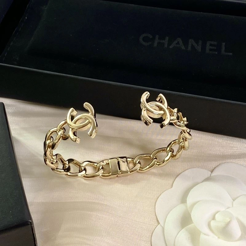 Chanel Bracelets Durable 230834